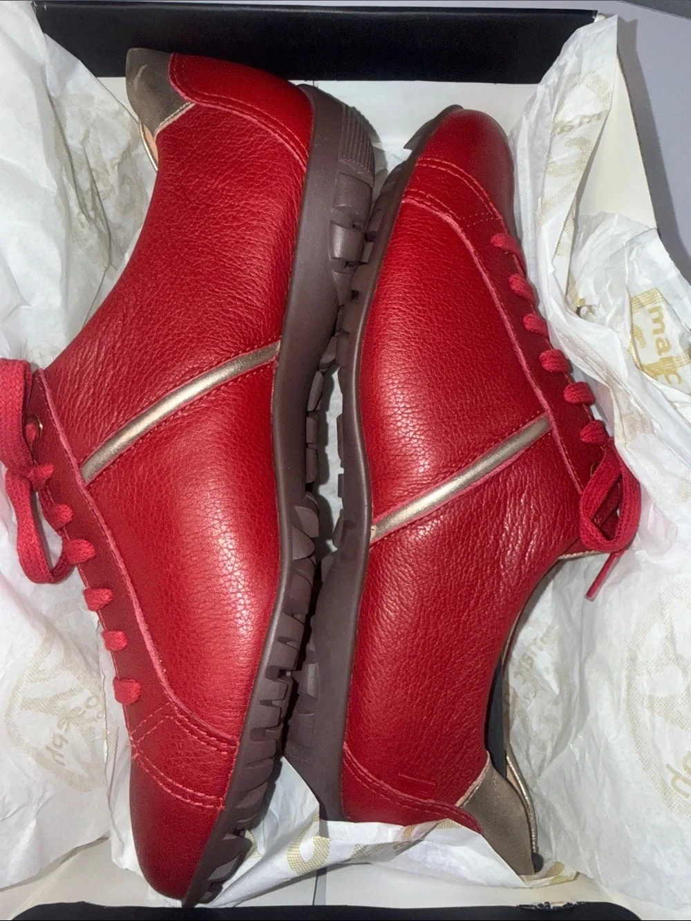 Marcjoseph Golf women's Red Leather Lace-Up Sneakers with Gold Accent Size 9
